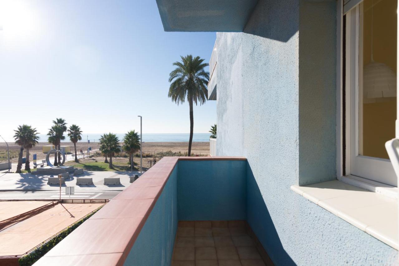 Apartamento En 1Era Linea Mar Con Terraza De 25M2 Кастелдефелс Екстериор снимка
